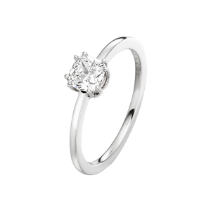 Triebel Verlobungsringe Ring mit Diamant im Cushionschliff bei Juwelier Triebel in Bamberg