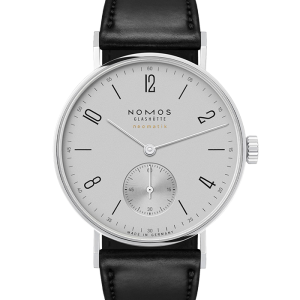 NOMOS Glashütte Tangente Tangente Neomatik Platingrau 188 bei Juwelier Triebel in Bamberg